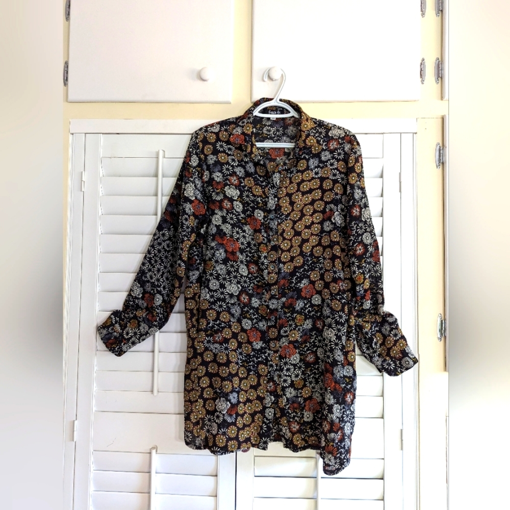 Women's Button Black Floral, lightweight Tunic by Fresh Fx, Size Lg.